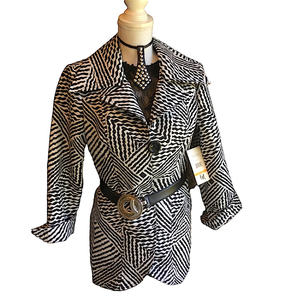 Wide Collar Long Striped Print Jacket. B8